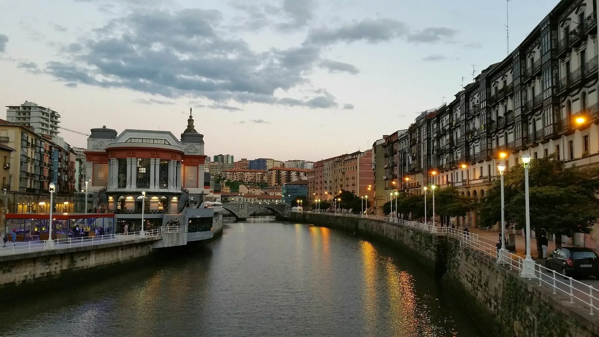 Descubre Bilbao Desde El Corazon By Urban Hosts Apartment Spain